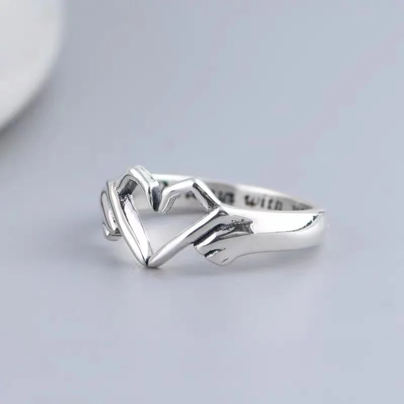 Romantic Heart Hand Hug Ring for Women Men I Love ...