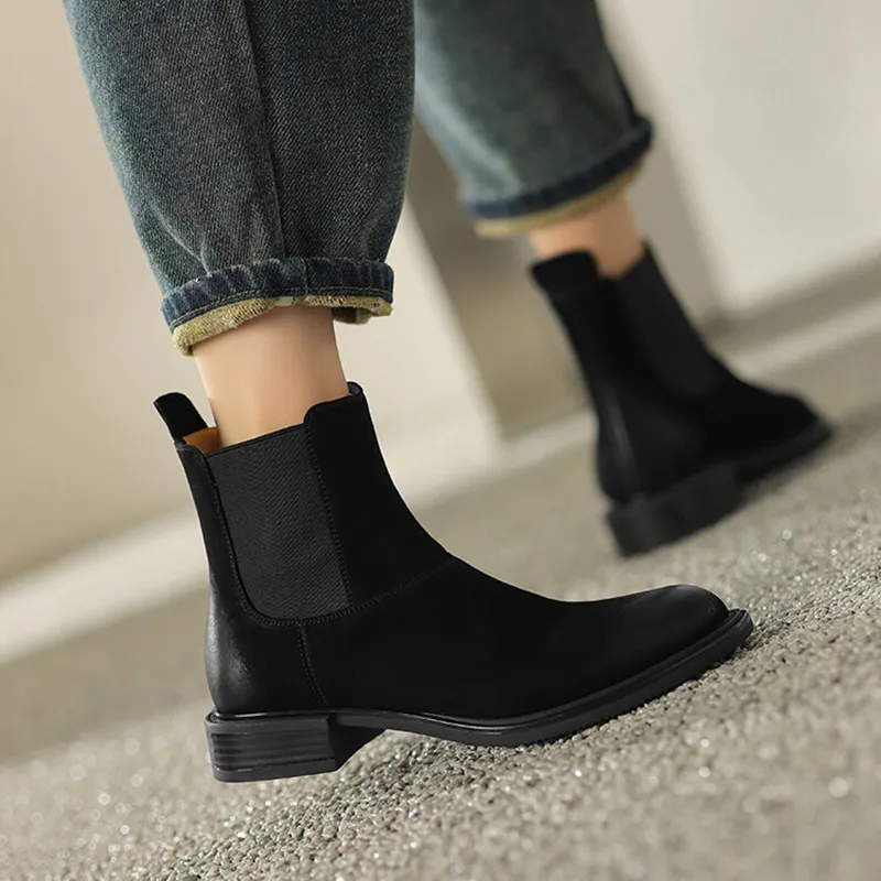 Autumn/Winter Women's Round Toe Low Heel Genuine Leather Chelsea Boots Retro Style Ankle Footwear