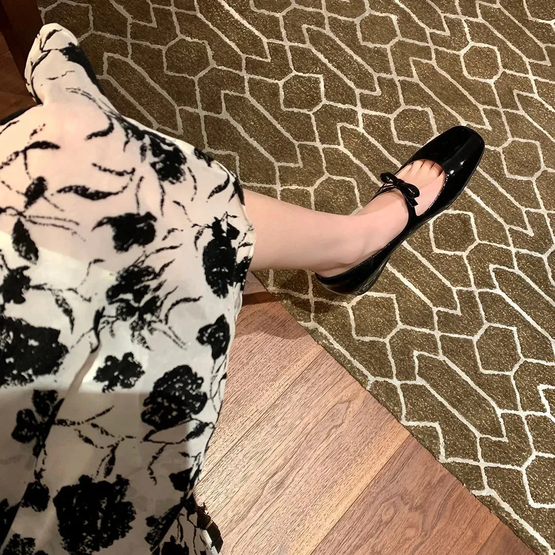 Bow Mary Jane Women's Square Toe Shiny Leather Red...