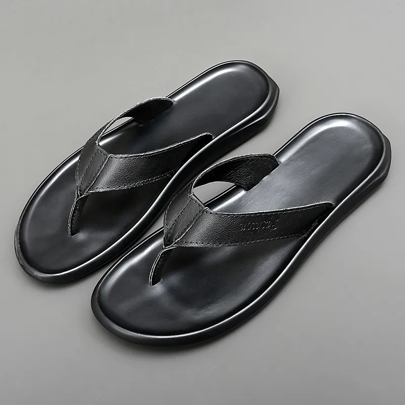 Fashion Men New Soft Bottom Non-slip Men Slippers Leather Casual Beach Summer Shoes Men