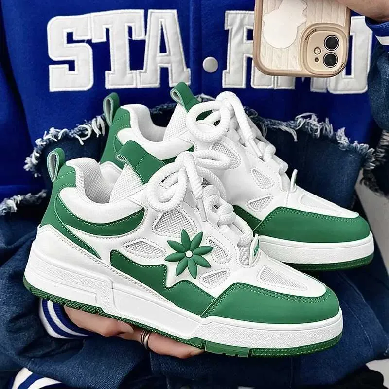 Men Outdoor Sports Skateboard Coaching Flat Casual Sports Shoes