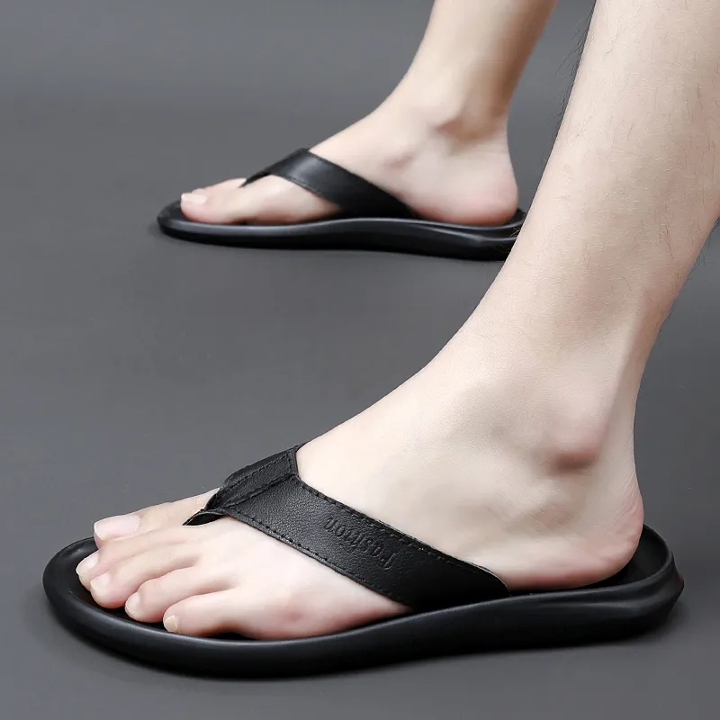 Fashion Men New Soft Bottom Non-slip Men Slippers Leather Casual Beach Summer Shoes Men