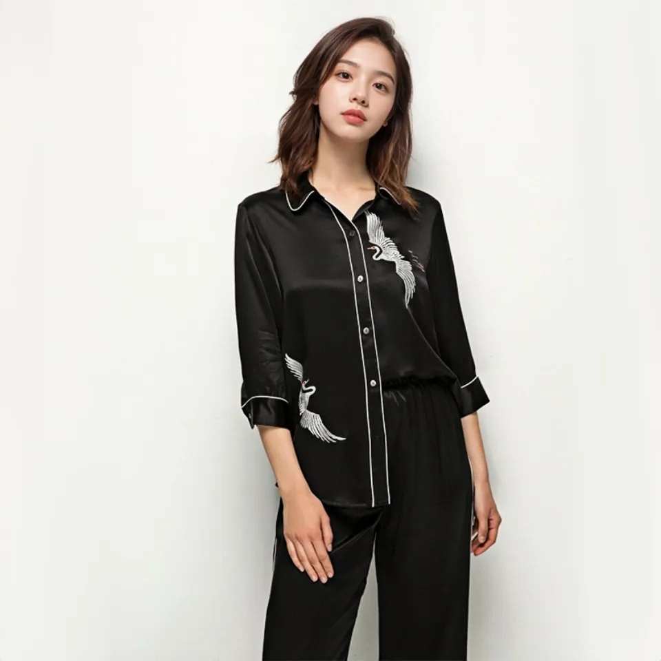 Pure Silk Women's 100% Mulberry Silk Embroidered Mid-sleeve Pajamas