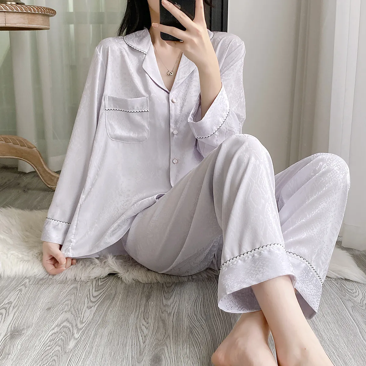 Women's Long-Sleeve Pajamas Silk Suit Cardigan Korean Version Loungewear Striped Ice Silk Outer Thin