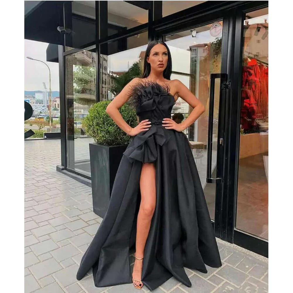 Black Evening Dresses Strapless Satin Feather High Split Sweep Train Formal Party Prom Gowns tail Robe De Soiree