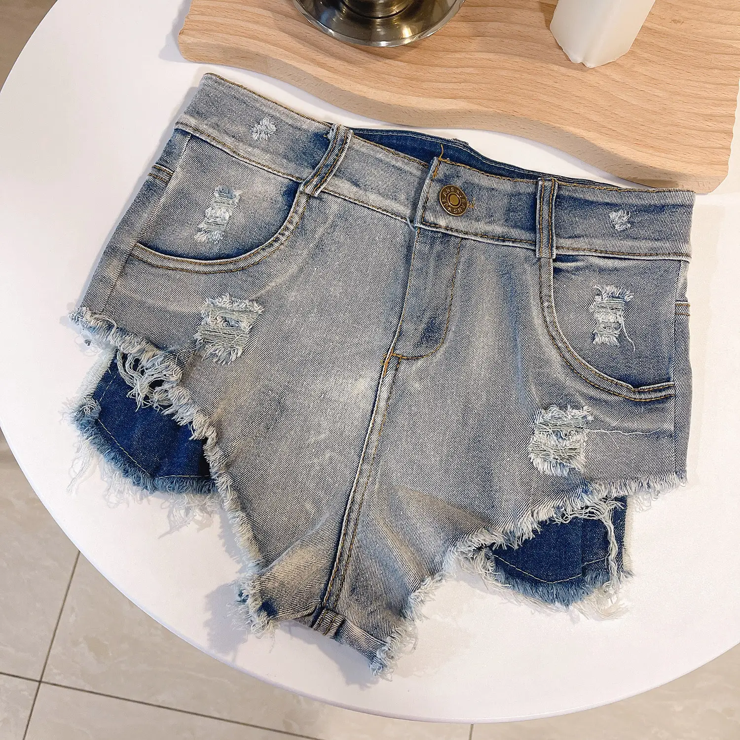 New Women's Sexy High Waist Raw Edge Skinny Denim Shorts For Summer Holidays