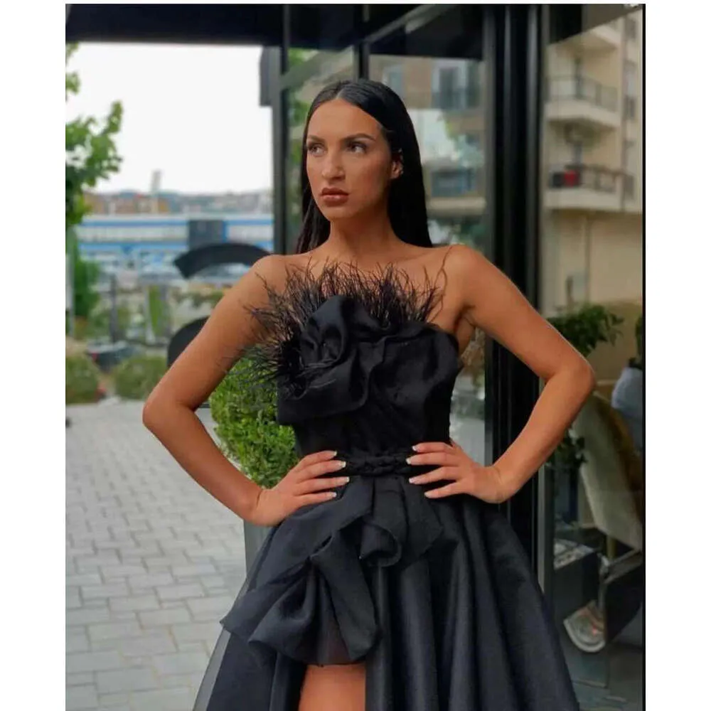 Black Evening Dresses Strapless Satin Feather High Split Sweep Train Formal Party Prom Gowns tail Robe De Soiree