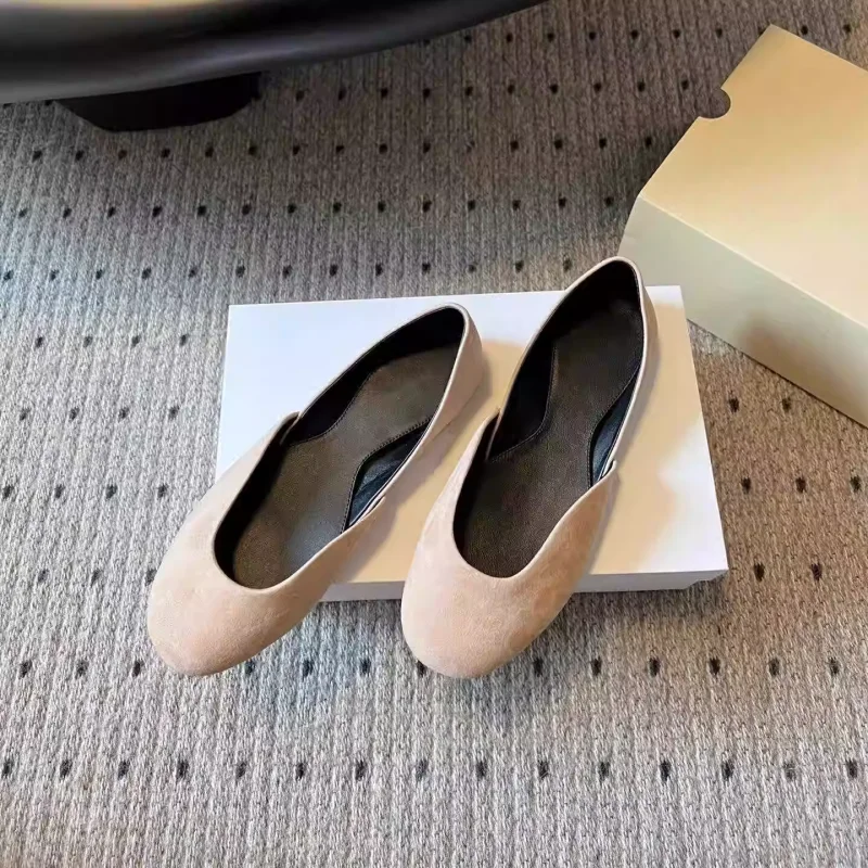 Fashion Casual Shoes Flat Bottom Ballet Shoes Women Suede Round Shallow Mouth Walking Shoes Ladies Vacation Lazy Loafers