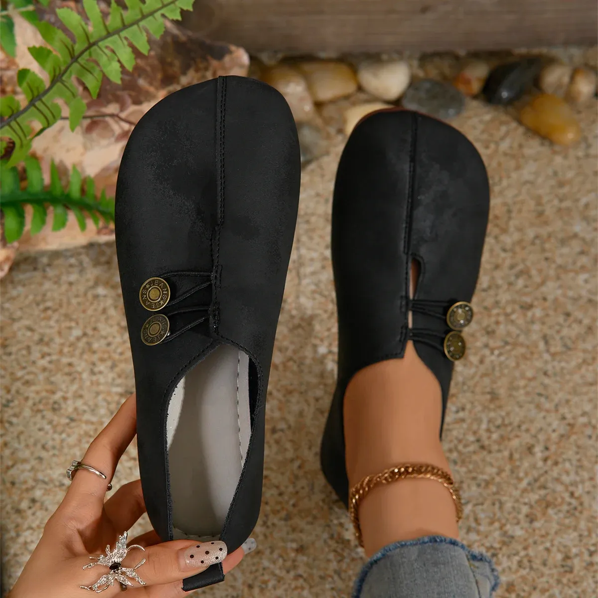 Women Outdoor Casual Flat Sole Single Trend Bean Shoes Buttons Loafers Comfortable Women Shoes