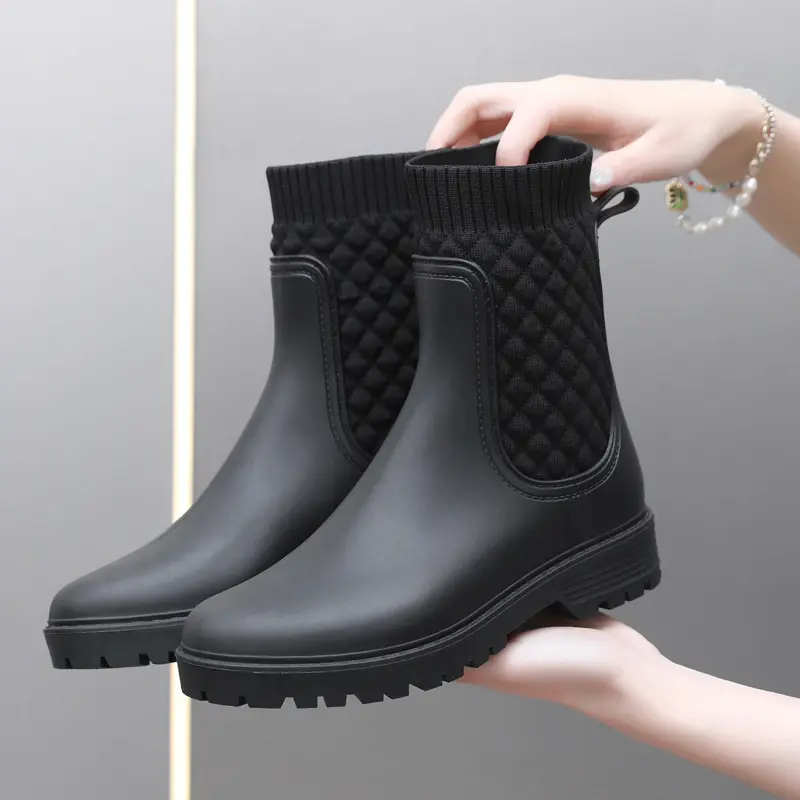 Women's Short Chelsea Fashionable Pvc Non Slip Waterproof Rubber Boots