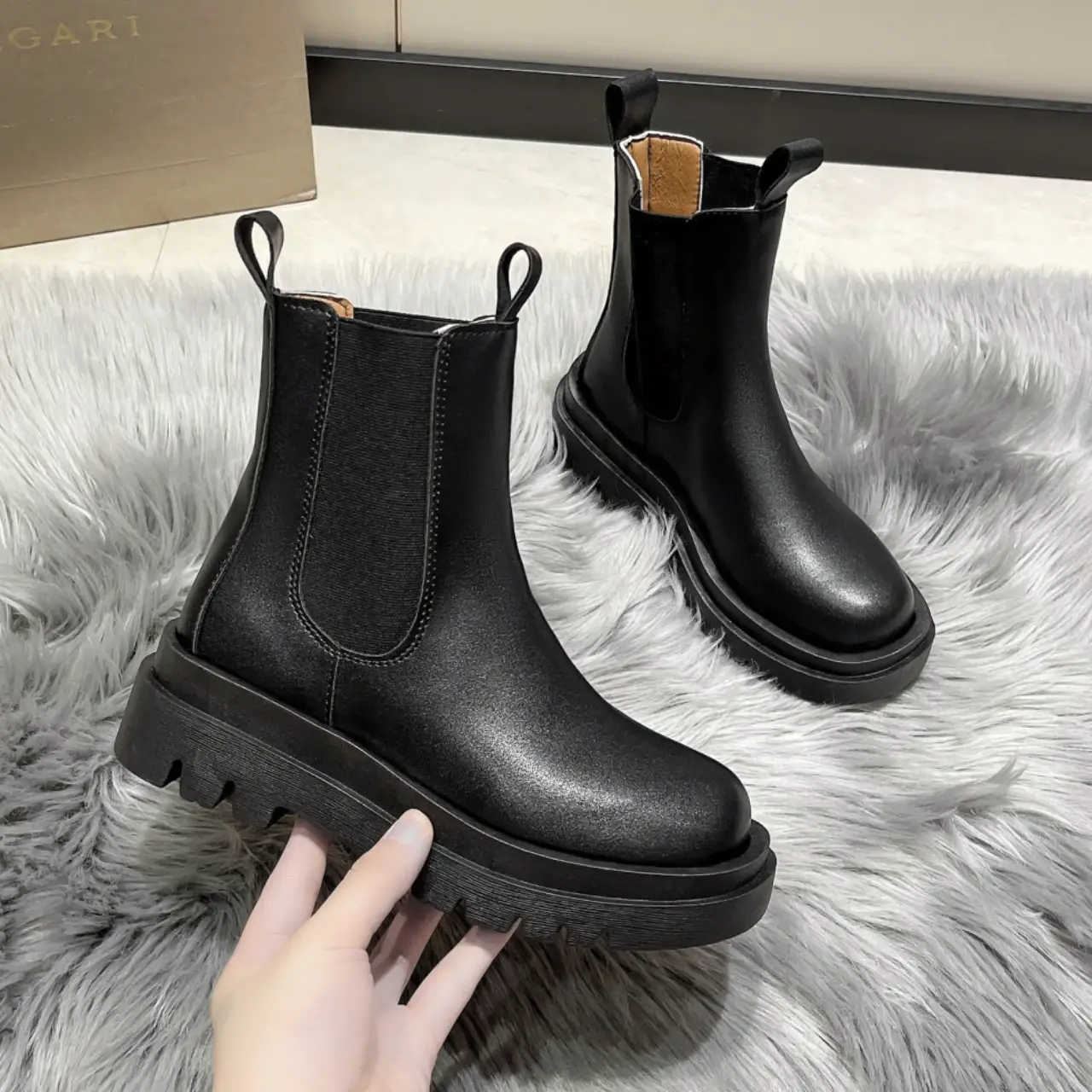 Women's Hot Thick Sole Flat Casual High Quality Fashion Chelsea Boots