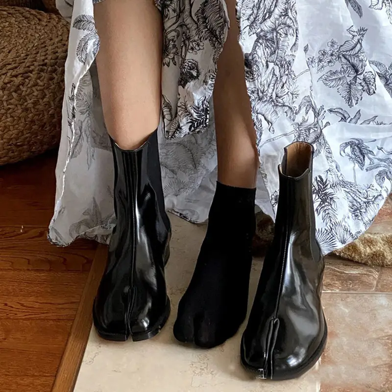 Women's Black Cow Leather Split Toe Outdoor Comfort High Top Classic Chelsea Ankle Boots