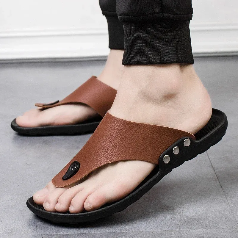 Summer Flip-Flops for Men, Comfortable Non-Slip Bathroom Beach Slippers