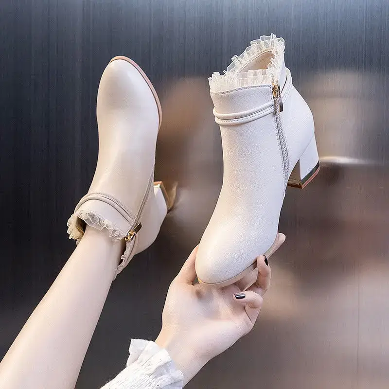 Women's Genuine Leather Autumn Warm Fashionable Ankle Boots