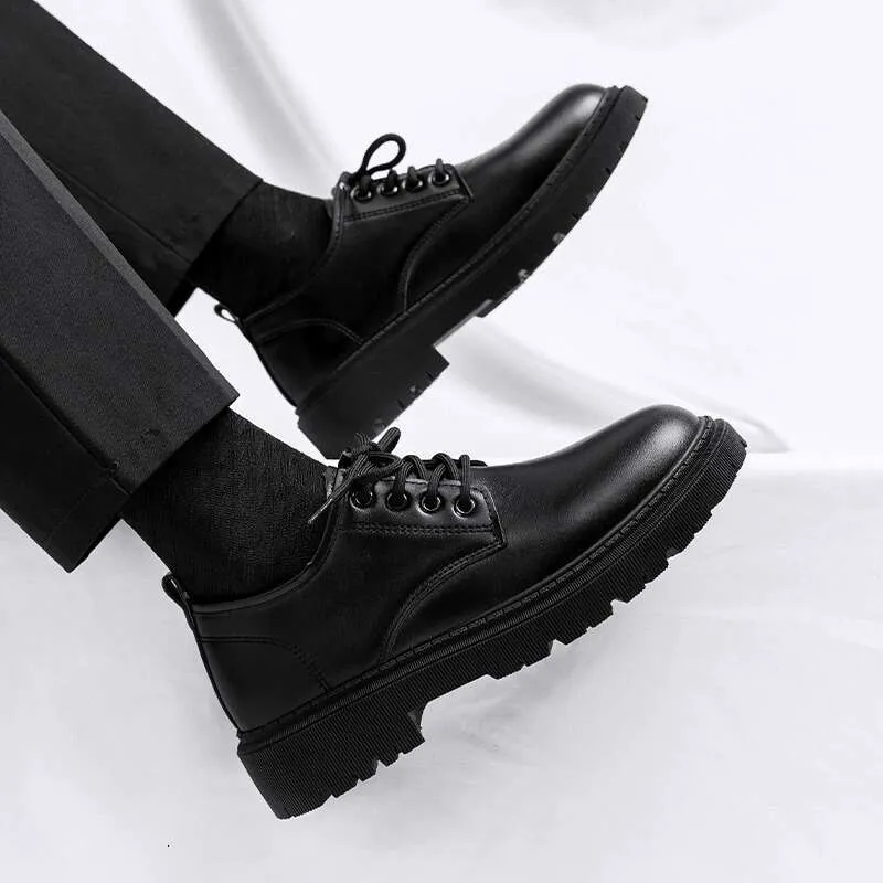 Men's New Business Waterproof Leather Shoes with Thick Sole, Ideal for Work and Versatile Styles