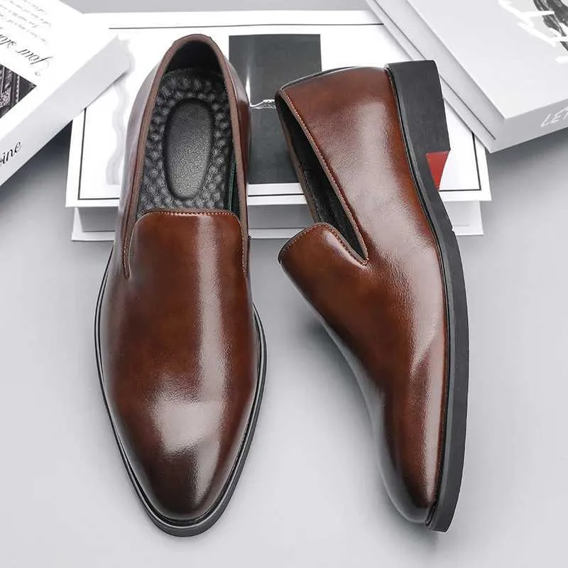 Men's Business Formal Leather Oxford Shoes Ideal for Casual Weddings and Office Use