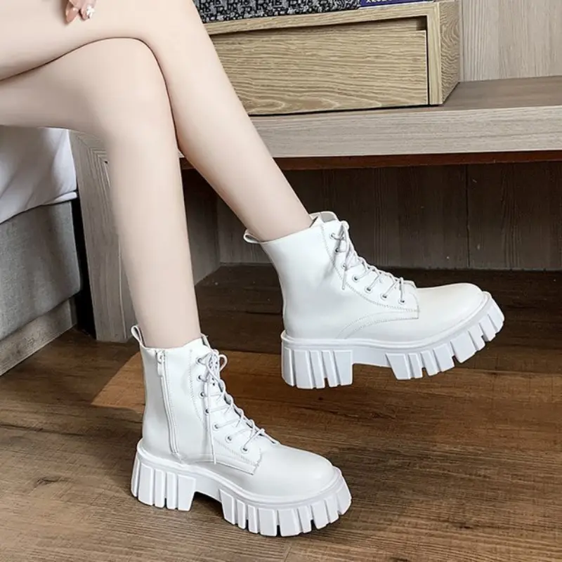 Women's Genuine Leather Outdoor Non Slip Walking Fashionable Comfortable Soft Soled Casual Boots