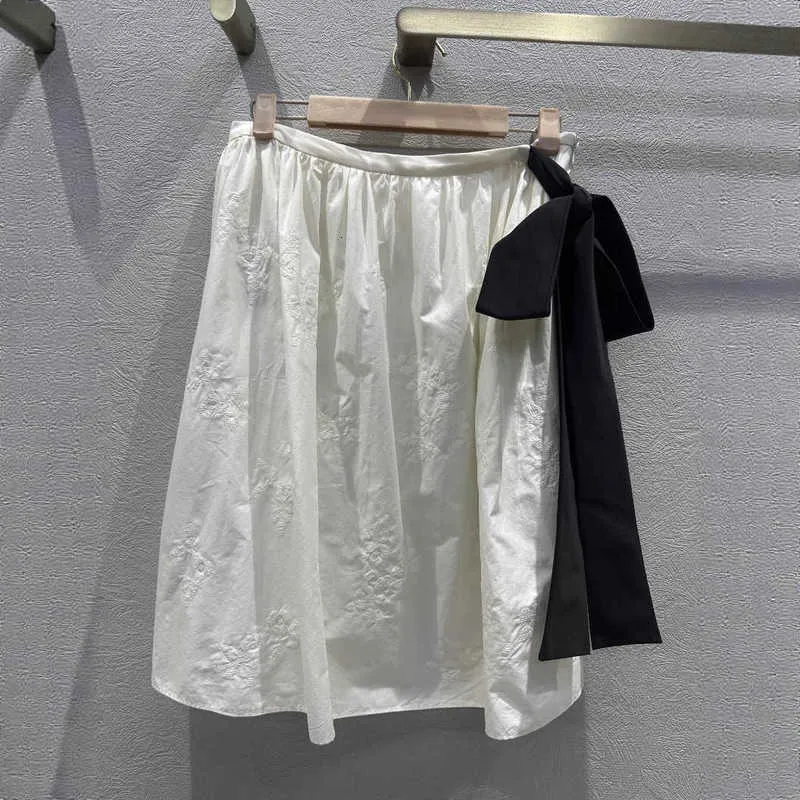 Skirts Women Fashion Spring Summer Embroidered Cotton Color-Block Tie Silk Skirt