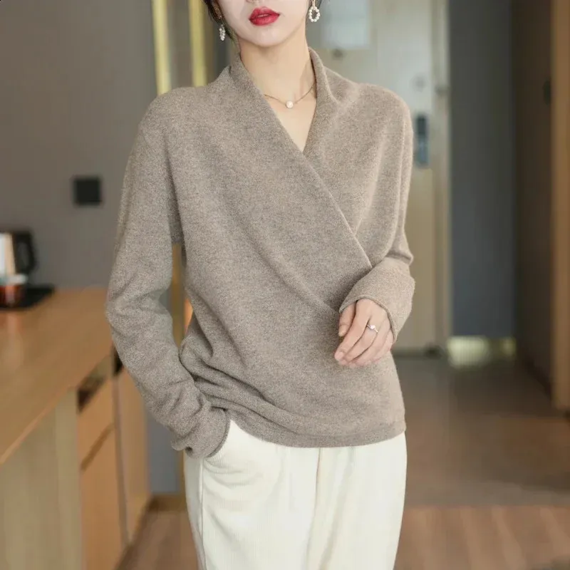 Women’s Casual Knitwear Sweater Top Versatile Loose Style