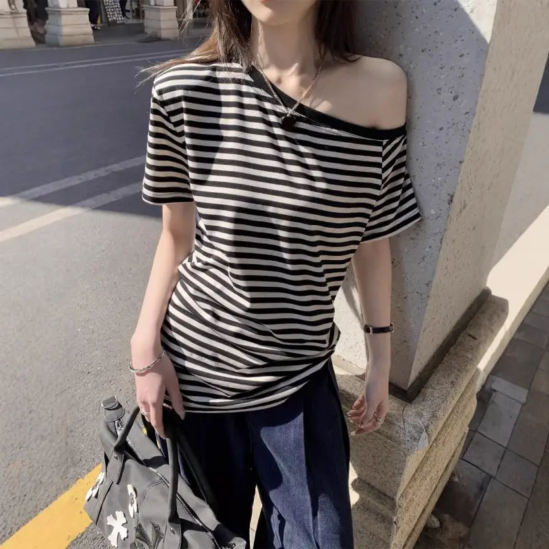 Women's Striped T-Sh...