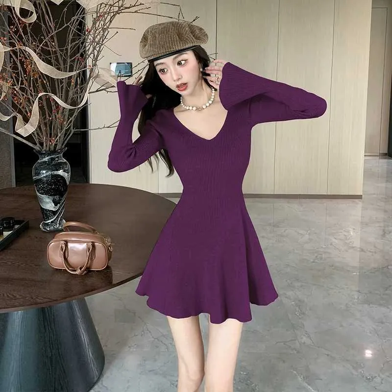 Autumn Vintage Minimalist Knitted Dress Women's V-...