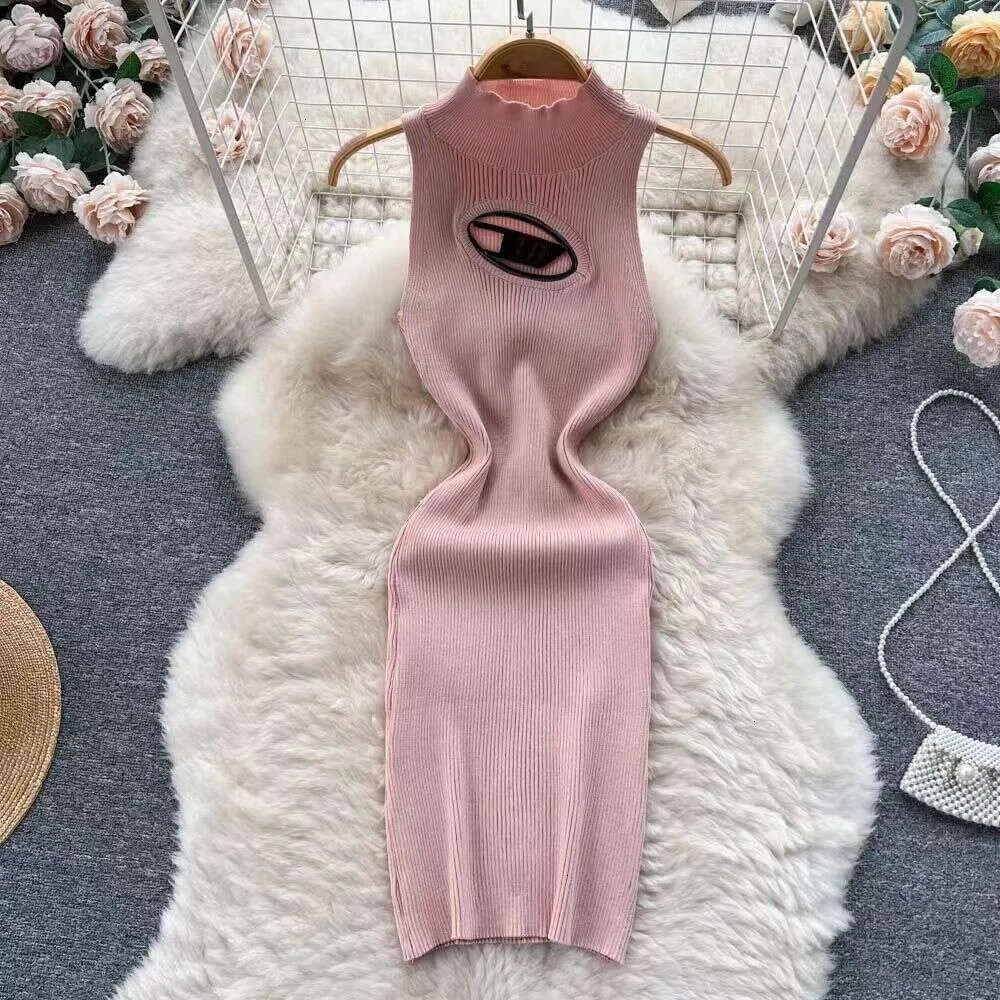 Women's Slim Fashionable Sleeveless Tank Top Dress Sexy Bodycon Wrap Hip Knitted Dress Casual Above Knee Dress