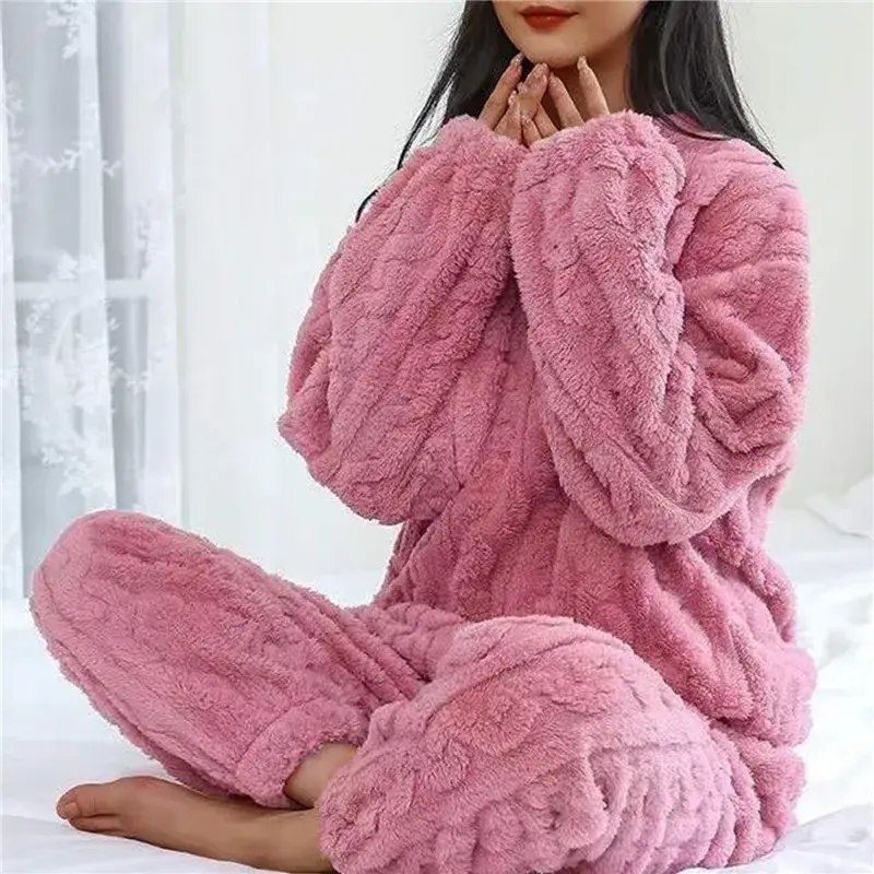 Soft Coral Fleece Jacquard Warm Pajamas Set, Comfortable Home Wear For Women