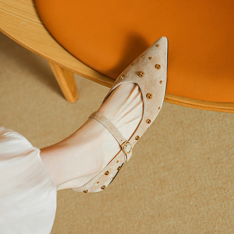 Stylish Women's Simple Pointed Toe Flat Shoes With Single-Stitch Buckle And Rivet Decoration