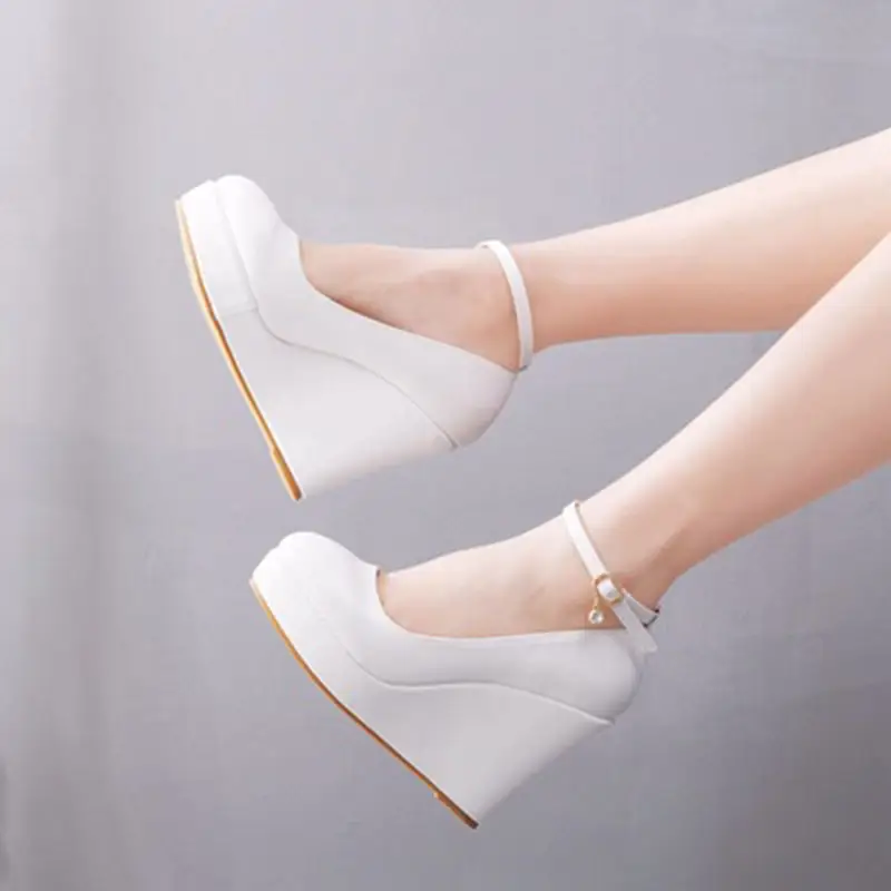 Round Toe Platform High-Heeled Shoes Sloping With Wedge Heels For Women