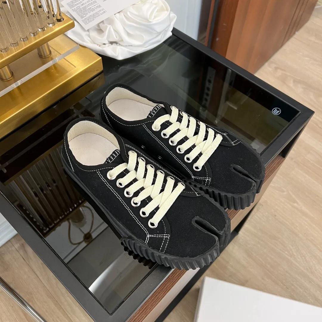 Men's Casual Split-Toe Lace-Up Cloth Upper Flat Tr...