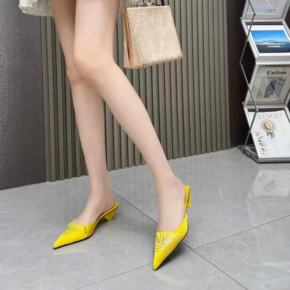 Pointed-Toe Mules, Stylish Women's Low-Heeled Casu...