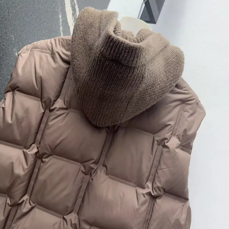 Women's Patchwork Hooded Sleeveless Down Jacket, Fashionable, Casual, And Versatile Vest