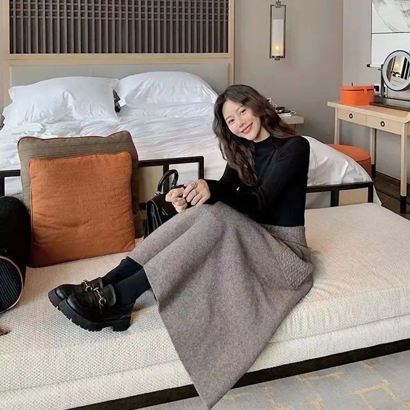 Women Knitted Midi Skirts Two Pocket Long Skirt Female Elegant High Waist Skirts