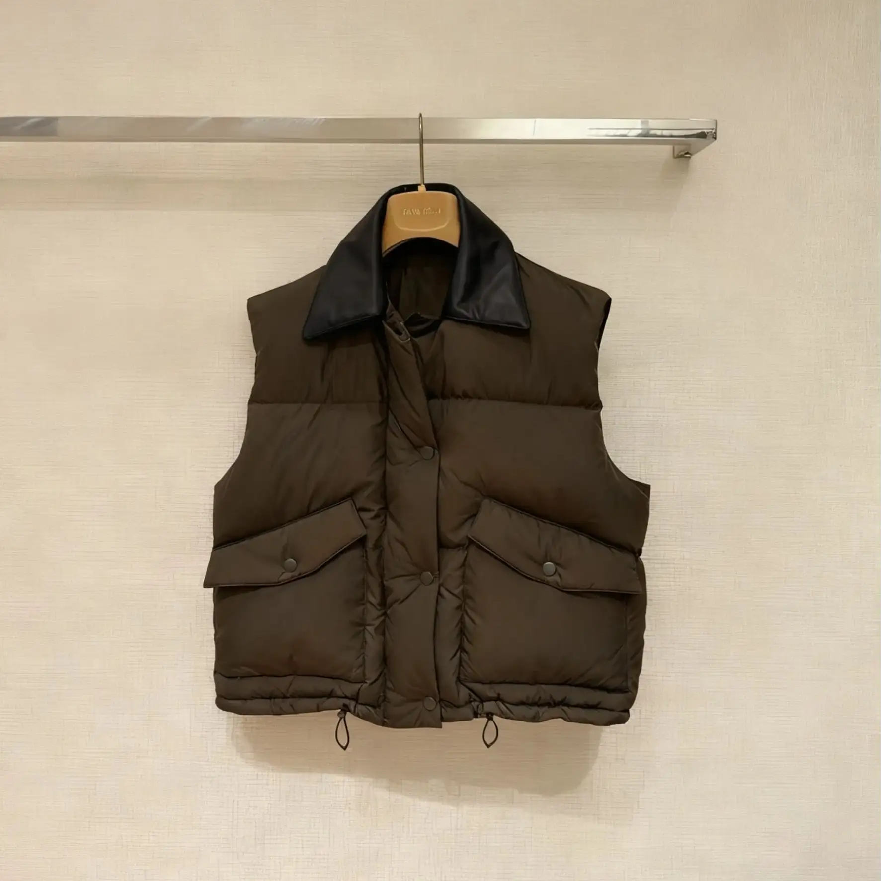Down Vest With Leather Collar, Warm Sleeveless Dow...