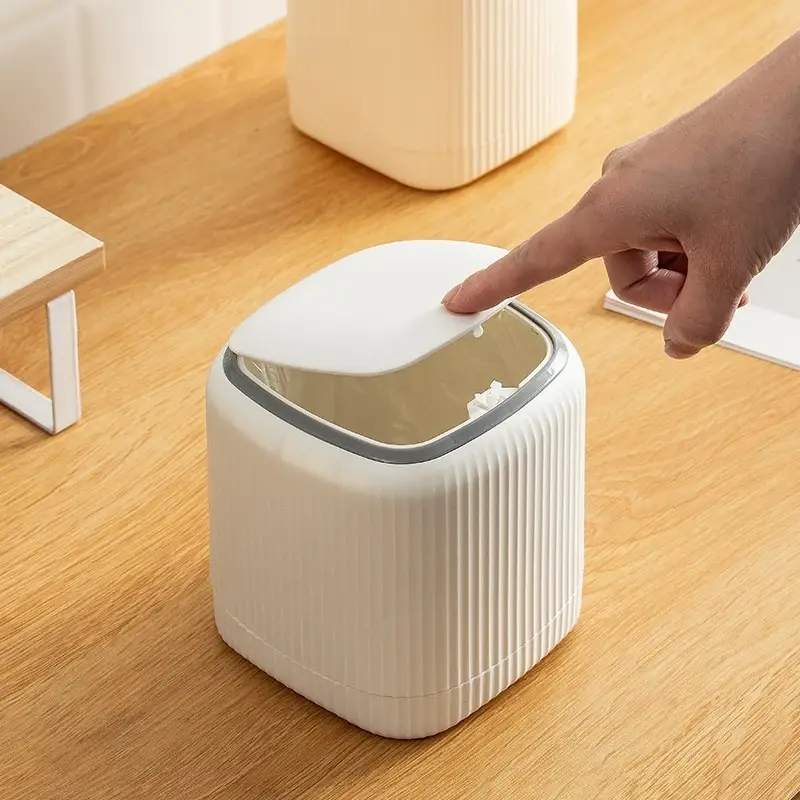 Dual-Bin Design For Desktop Trash Cans With Lids, Both Inside And Out, For Convenient Storage
