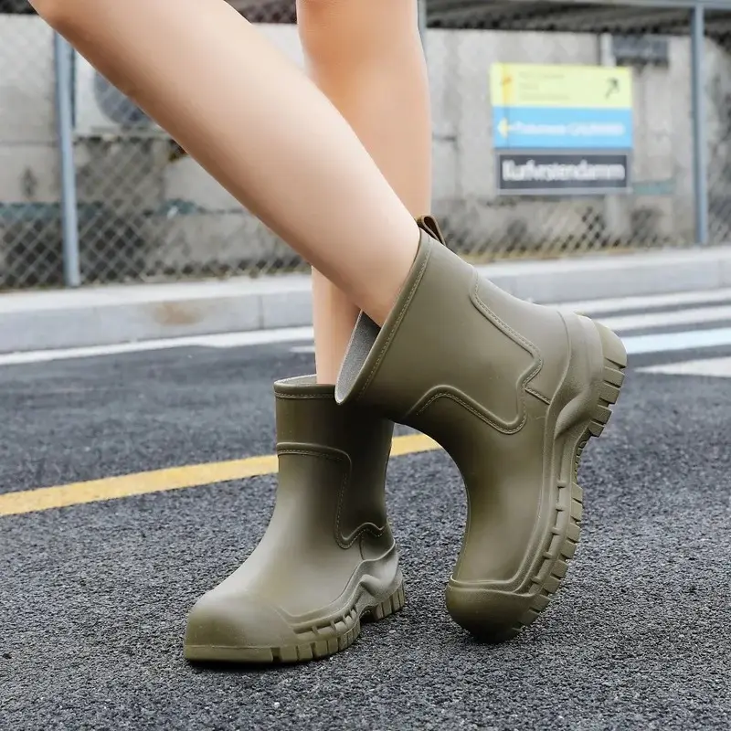 Fashionable Women Rain Boots Waterproof Non-Slip