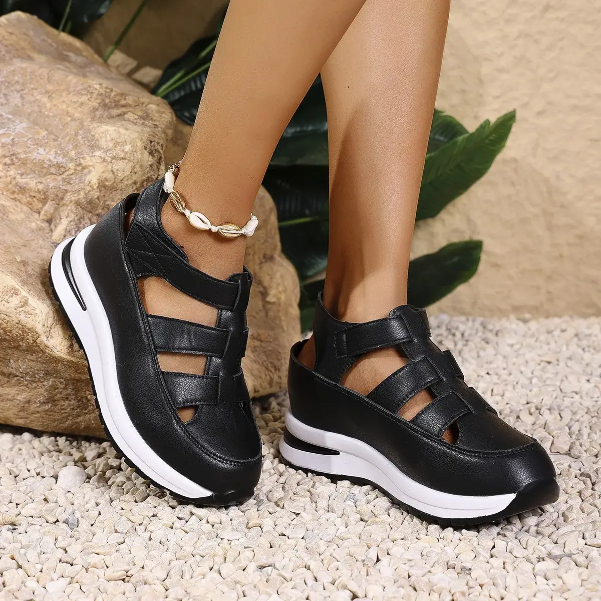 Casual Hollow Thick Heel Sandals Women's Outdoor W...