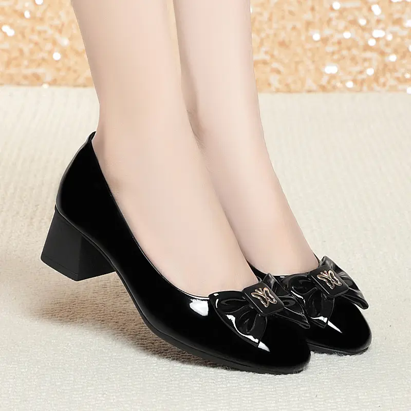 Women's Soft Leather Flats Comfortable Low-Heeled Shoes
