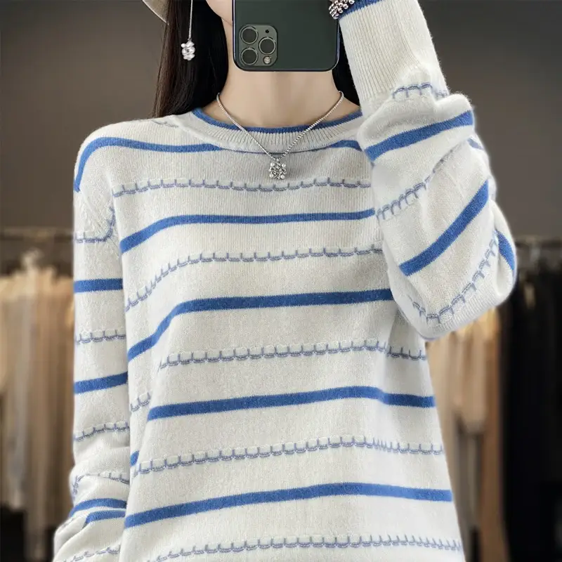 Women's Striped Roun...