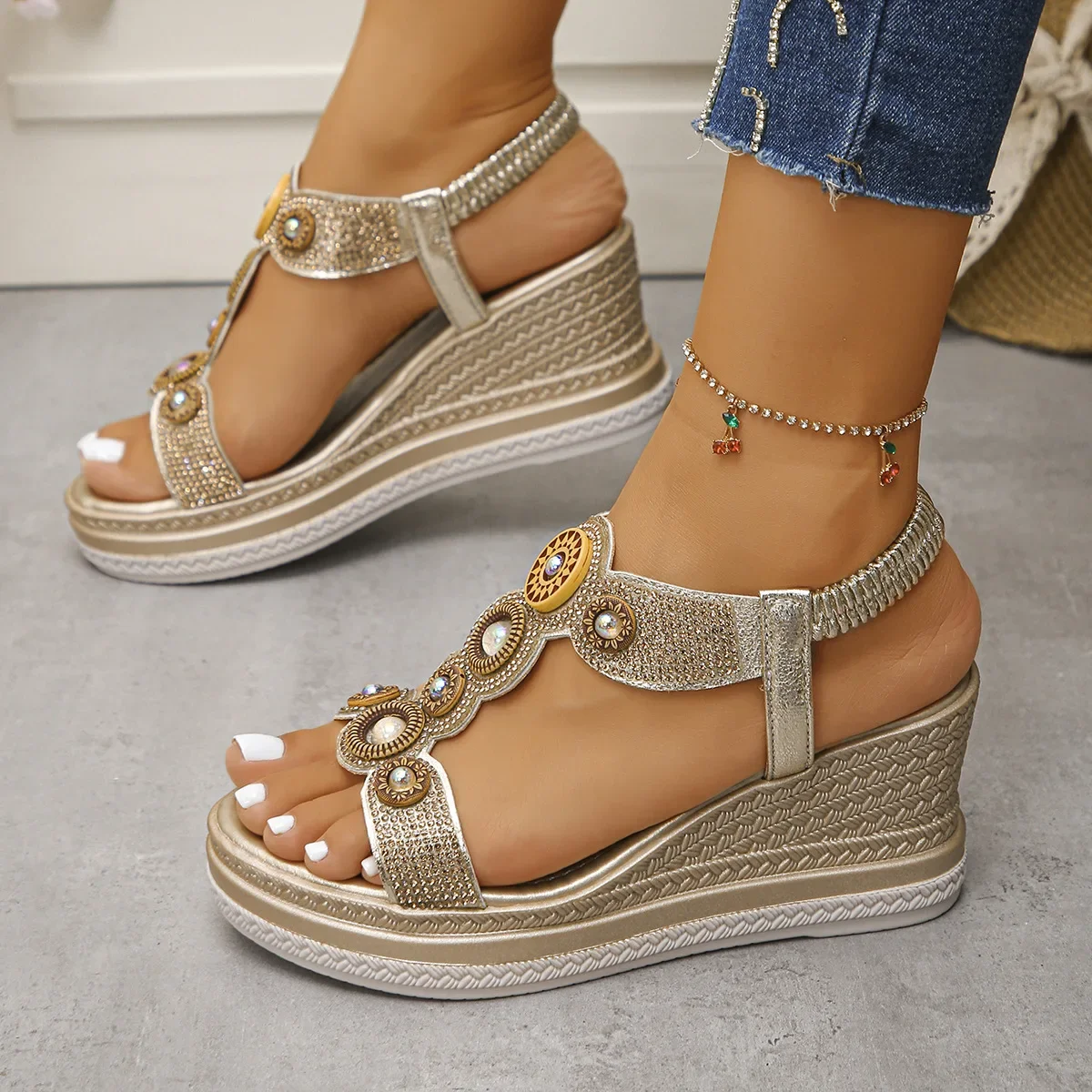 Fashionable Thick Heel Sandals Women Wedge Sandals