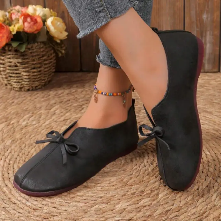 Women's Retro Flat Slip-On Shoes With Bows