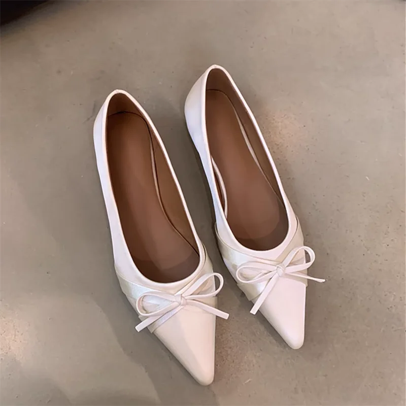 Pointed-Toe Bow-Adorned Stylish And Comfortable Flat Shoes