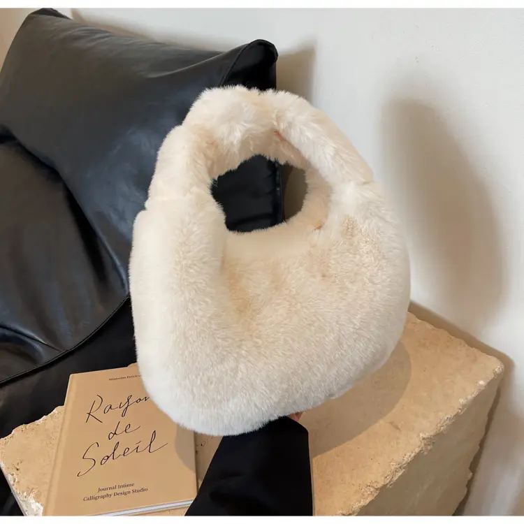 Winter Women's Half Moon Fur Wrist Bags For Ladies Fashion