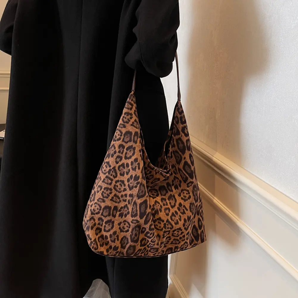Women's Leopard Print Shoulder Bag