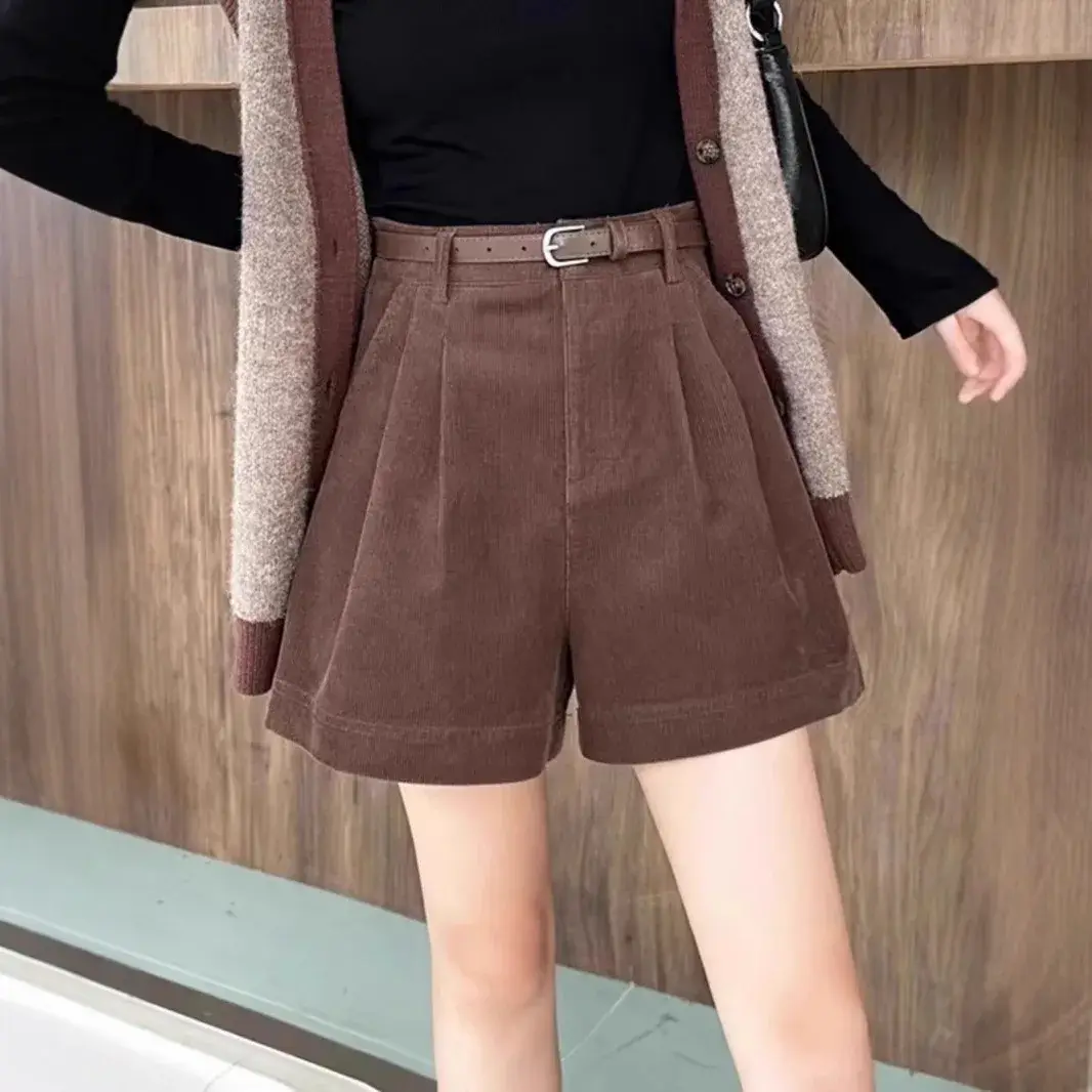 Red-brown 