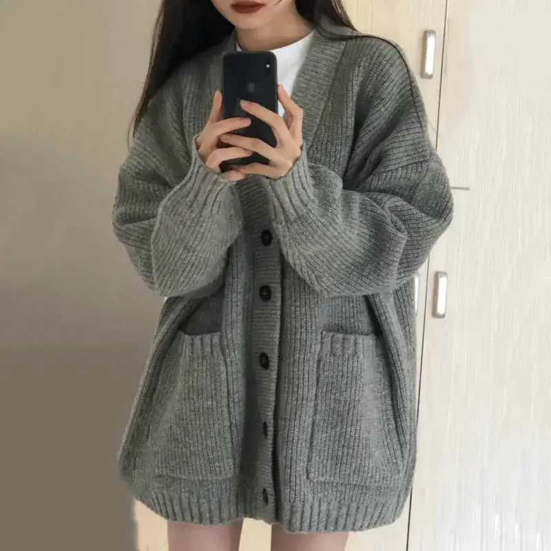 College Style Single Breasted Cardigans Loose and Lazy V-neck Big Pocket Knitted Cardigan Women's Popular Coat Sweater