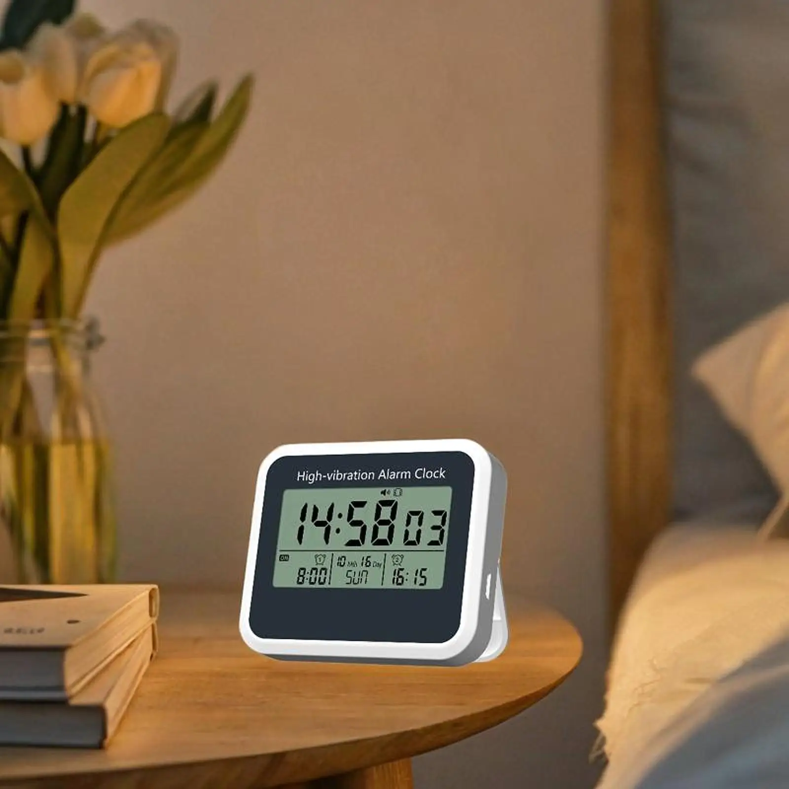 Digital Display Alarm Clock Bedside Clock Decorative Vibrating Alarm Clock Silent