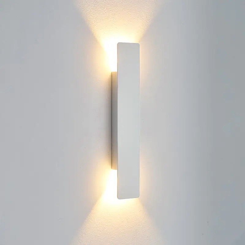 Modern LED Waterproof Outdoor Up Down Wall Lamp LE...