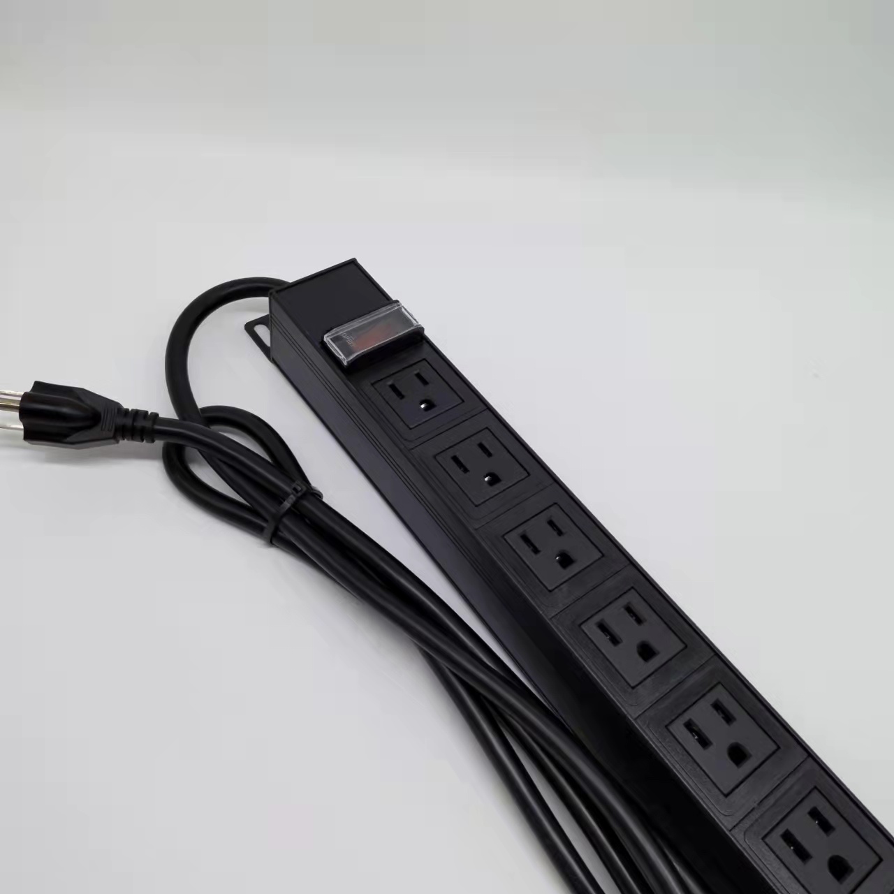 Outlets Heavy Duty Metal Power Strip With Ultra Long Extension