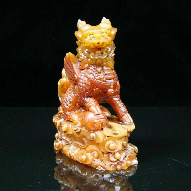 Stone Jade Handmade Carved Statue Lion Exquisite